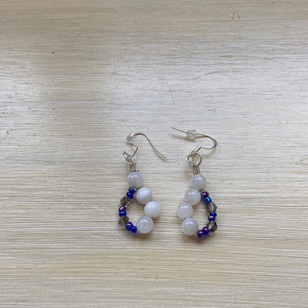 ❤️ 5 for $20 ❤️ Moonstone earrings